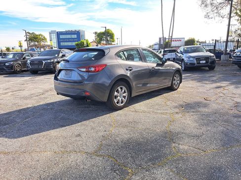 Used 2014 MAZDA MAZDA3 i Sport image 3