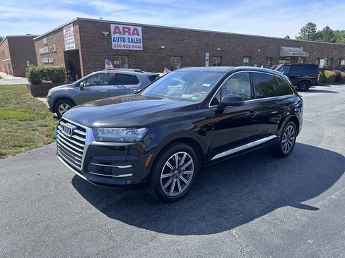 Used 2017 Audi Q7 3.0T Prestige AWD/4WD image 1