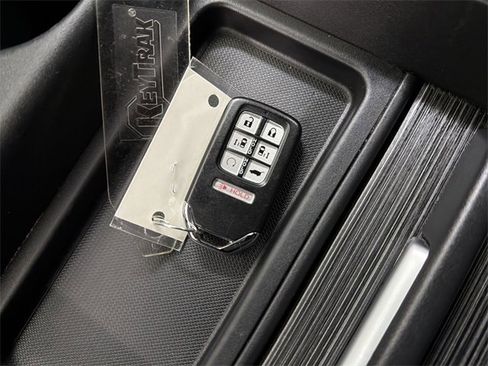 Used 2018 Honda Odyssey EX-L image 34