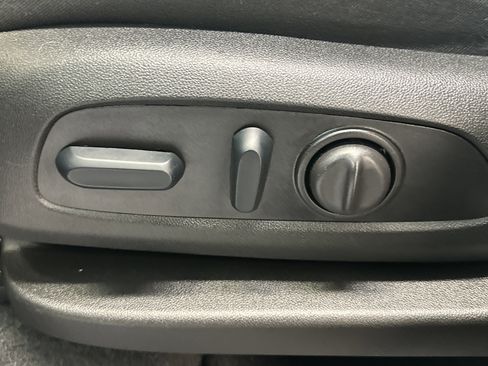 Used 2024 Chevrolet Equinox LT image 22