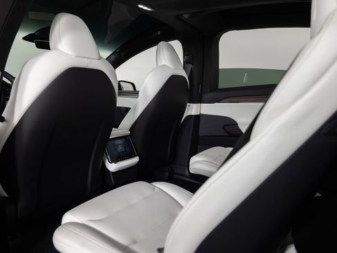 Used 2023 Tesla Model X AWD/4WD image 20