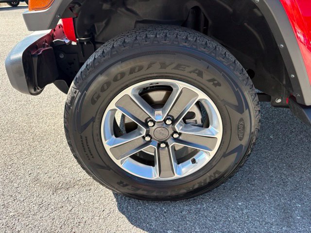 Used 2021 Jeep Wrangler Unlimited Sahara AWD/4WD image 13