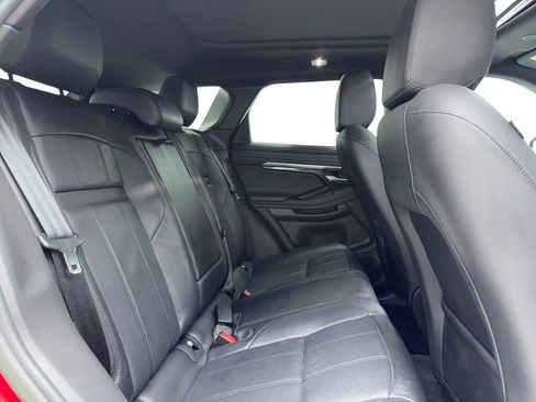 Used 2023 Land Rover Range Rover Evoque R-Dynamic S image 17