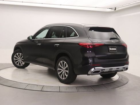 New 2026 Mercedes-Benz GLC 300 image 2