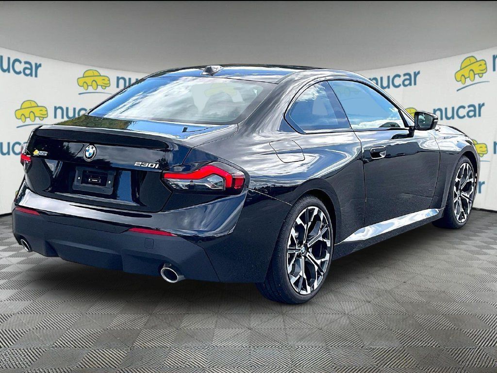 Used 2025 BMW 230i Coupe w/ M Sport Package RWD image 6