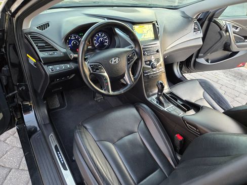 Used 2016 Hyundai Azera Limited image 28