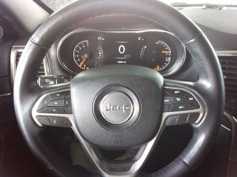 Used 2018 Jeep Grand Cherokee Limited w/ Luxury Group II image 8