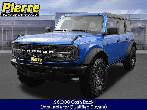 New 2025 Ford Bronco Badlands w/ Sasquatch Package AWD/4WD image 1