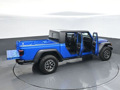 Used 2024 Jeep Gladiator Rubicon w/ Technology Group image 61