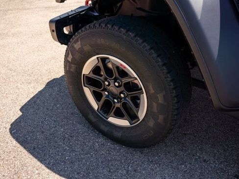 Used 2018 Jeep Wrangler Unlimited Rubicon AWD/4WD image 12
