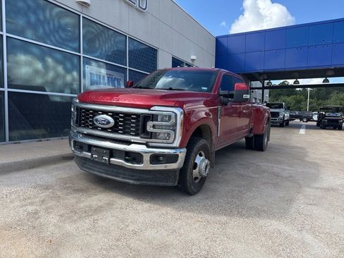 Used 2023 Ford F350 Lariat w/ Lariat Ultimate Package AWD/4WD image 3