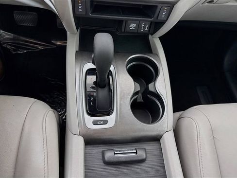 Used 2017 Honda Pilot EX-L image 14