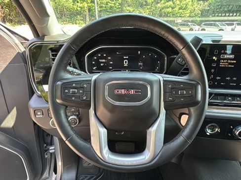 Used 2024 GMC Sierra 1500 Elevation AWD/4WD image 18