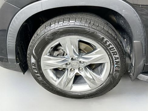 Used 2015 Toyota Highlander Limited image 31