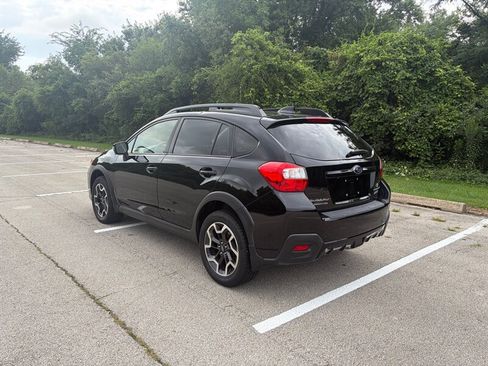 Used 2017 Subaru Crosstrek 2.0i Limited AWD/4WD image 3