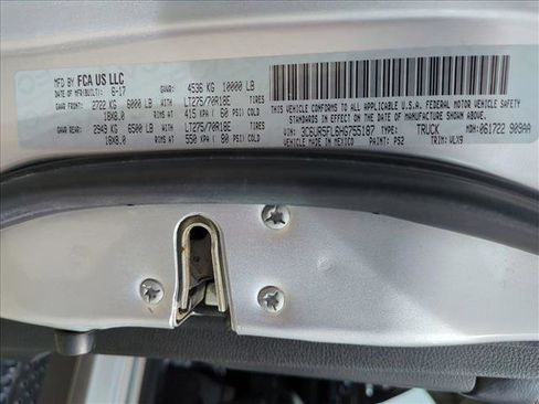 Used 2017 RAM 2500 Laramie image 25