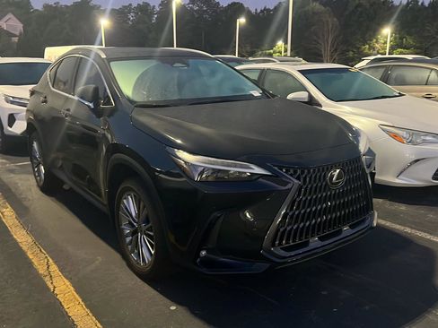 Used 2023 Lexus NX 350h AWD image 6