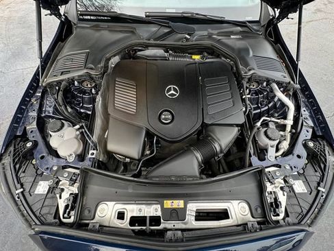 Used 2023 Mercedes-Benz C 300 4MATIC Sedan image 31
