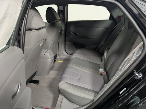 New 2026 Hyundai Elantra SE image 23