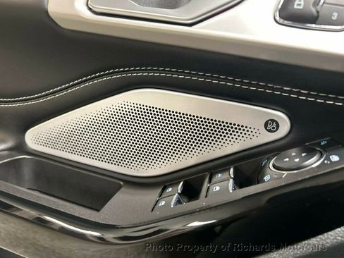 Used 2024 Ford Explorer ST w/ Technology Package image 18