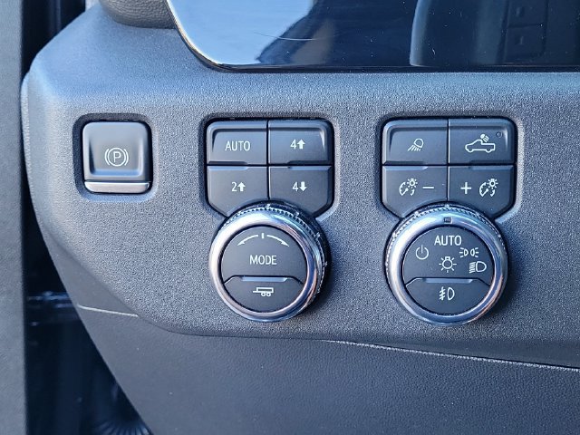 Used 2022 GMC Sierra 1500 SLT w/ SLT Premium Plus Package AWD/4WD image 30