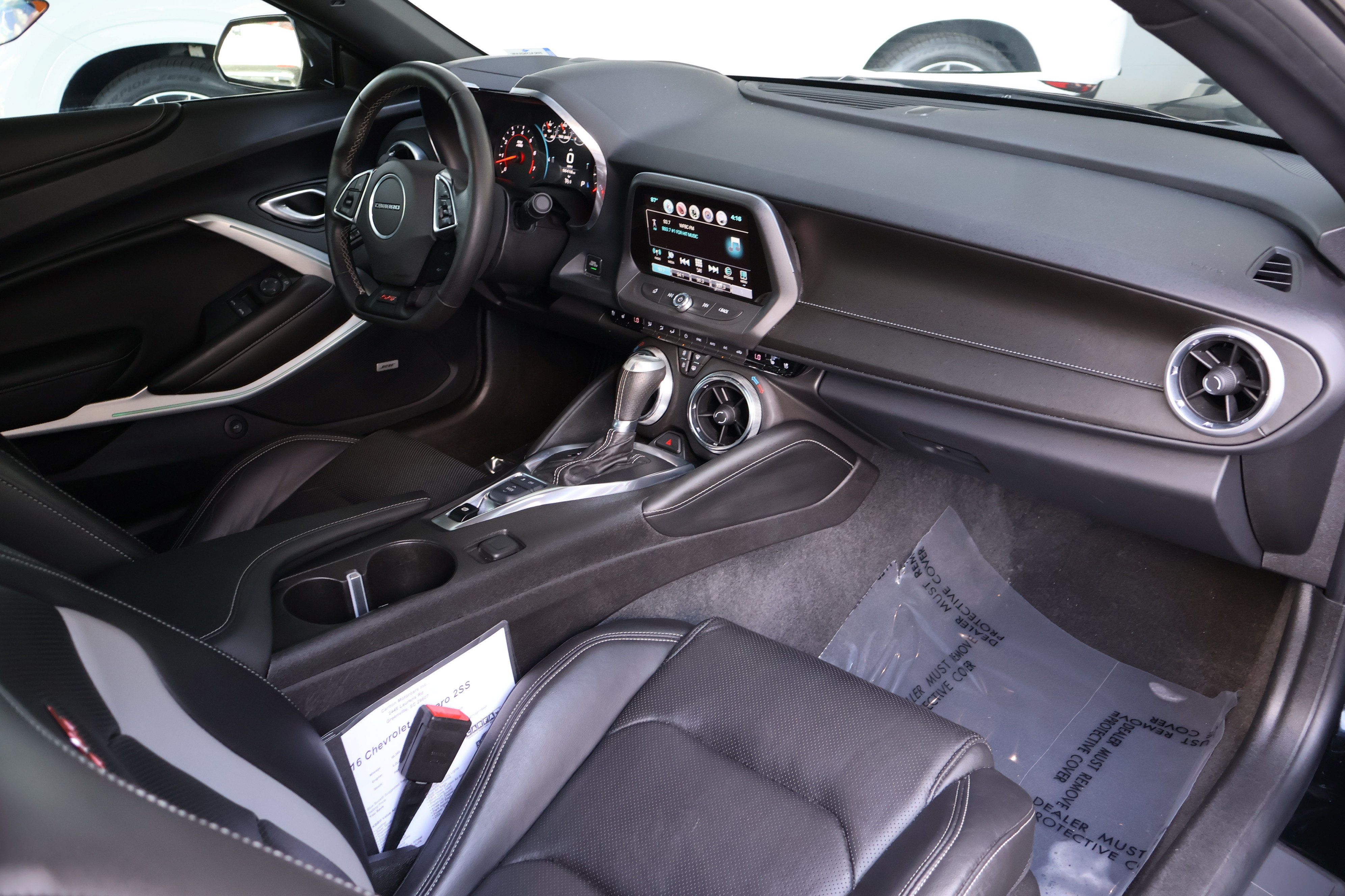 Used 2016 Chevrolet Camaro SS RWD image 18