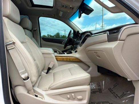 Used 2017 GMC Yukon Denali w/ Open Road Package AWD/4WD image 33