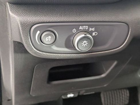 Used 2021 Chevrolet TrailBlazer LS AWD/4WD image 12