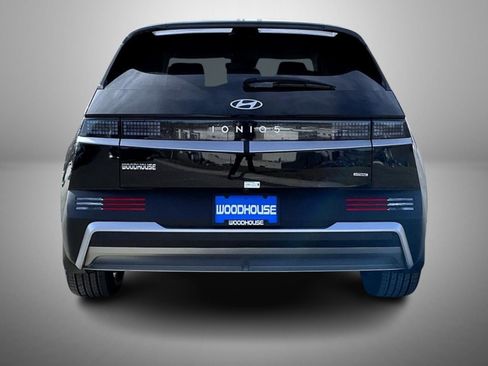 New 2026 Hyundai Ioniq 5 SE image 6