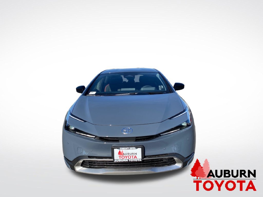 New 2027 Toyota Prius Plug-In Hybrid FWD image 2
