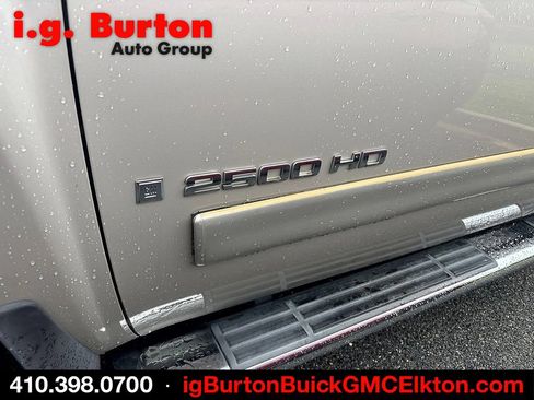 Used 2008 Chevrolet Silverado 2500 LT AWD/4WD image 4