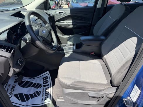 Used 2017 Ford Escape S FWD image 21