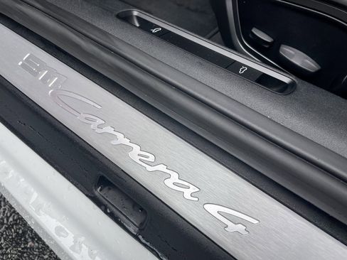 Used 2024 Porsche 911 Carrera 4 image 29