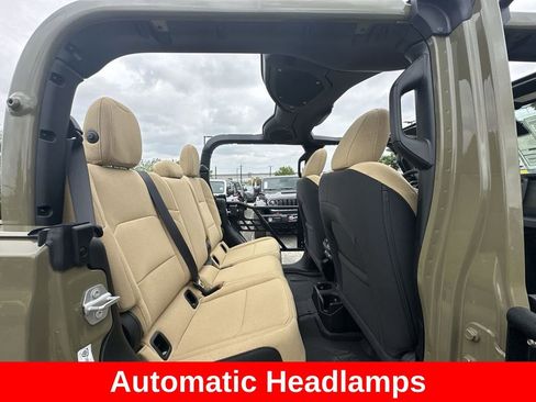 New 2026 Jeep Gladiator Willys AWD/4WD image 17