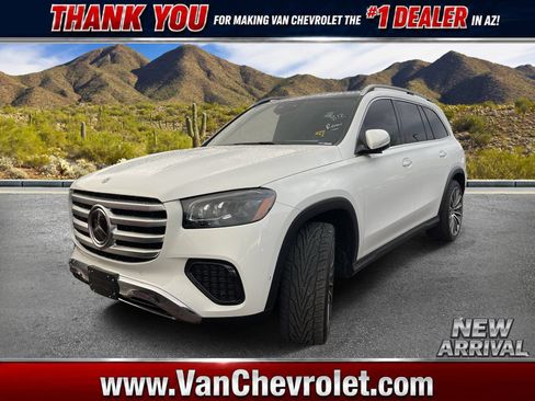 Used 2024 Mercedes-Benz GLS 450 4MATIC image 1