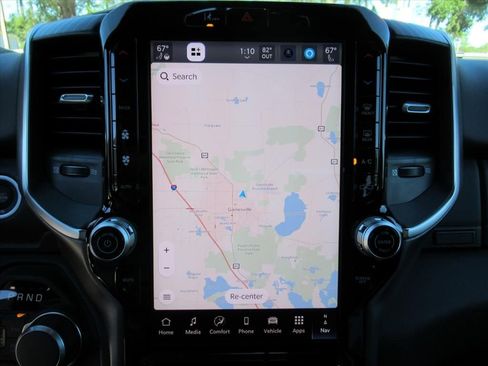 New 2026 RAM 1500 4x4 Crew Cab image 25