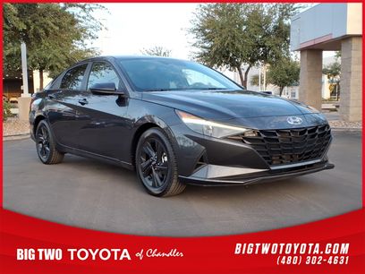 Used 2022 Hyundai Elantra SEL w/ Preferred Accessory Package