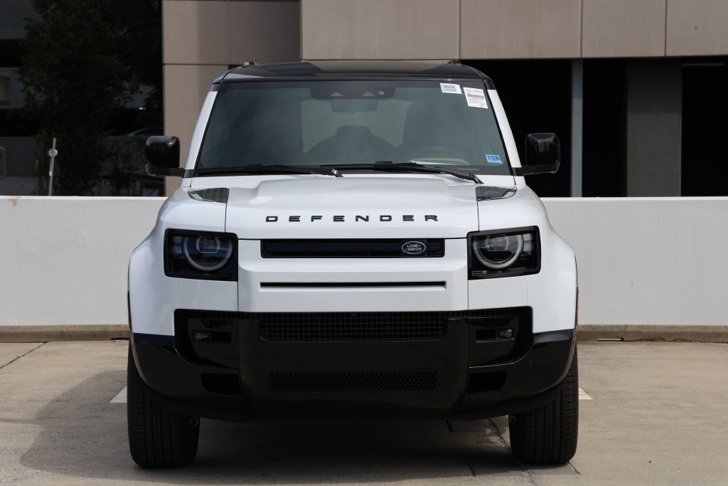 New 2026 Land Rover Defender 110 X-Dynamic SE AWD/4WD image 5