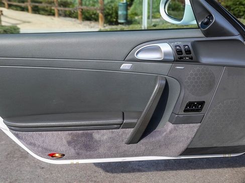 Used 2006 Porsche 911 Carrera S image 35