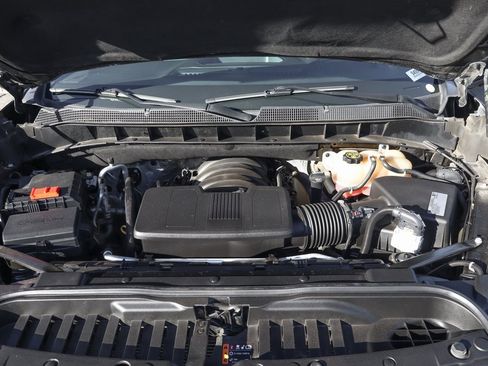 Used 2021 Chevrolet Silverado 1500 High Country w/ Technology Package image 12