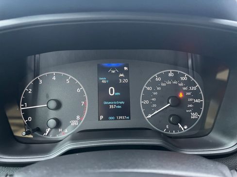 Used 2025 Toyota Corolla LE image 40