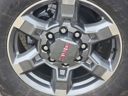 New 2025 GMC Sierra 2500 SLT w/ SLT Premium Package image 13