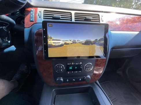 Used 2012 Chevrolet Tahoe LT w/ Luxury Package AWD/4WD image 11