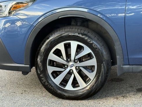 Used 2022 Subaru Outback Premium image 10