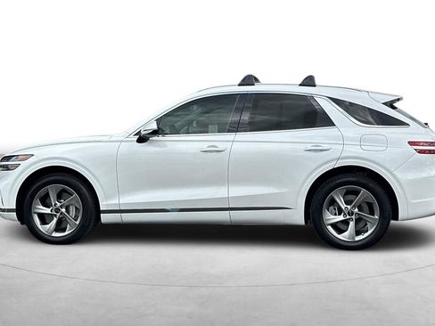 Used 2026 Genesis GV70 2.5T Select image 3