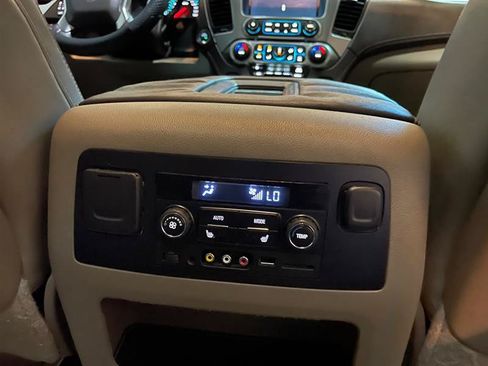 Used 2015 Chevrolet Suburban LTZ AWD/4WD image 24