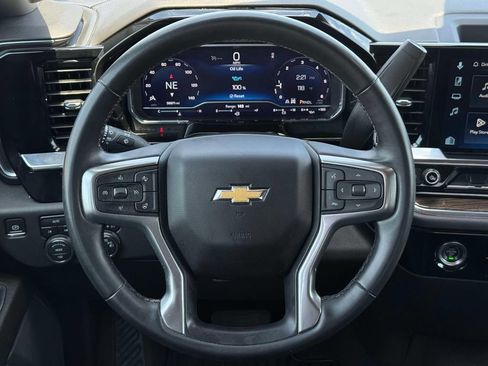Used 2024 Chevrolet Silverado 1500 LT AWD/4WD image 17