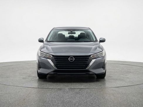 Used 2025 Nissan Sentra S FWD image 2