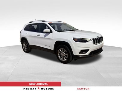Used 2019 Jeep Cherokee Latitude Plus w/ Comfort/Convenience Group