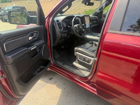 Used 2025 RAM 1500 Laramie AWD/4WD image 18